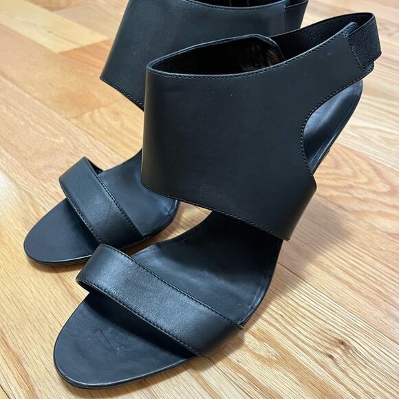 Manolo Blahnik Black Sling Back Sandals Size 39 - Picture 1 of 16